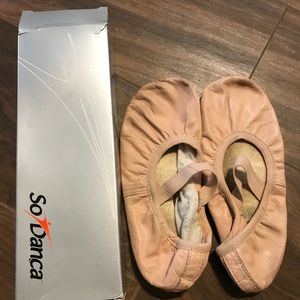 Ballet shoes